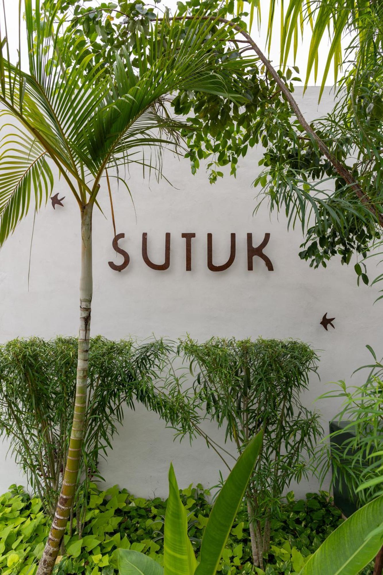 Hotel Sutuk Valladolid  Ngoại thất bức ảnh